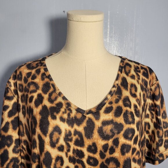 L&B Lucky & Blessed Extra Large Black Brown Animal Print V Neck Shortsleeve Tee - Picture 2 of 8